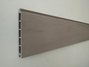 ขายร้อน Co-extrusion DIY รั้วหน้าจอกลวง 5 รู 151x20 มม.ธรรมชาติลักษณะทนต่อสภาพอากาศสำหรับตกแต่งกลางแจ้ง