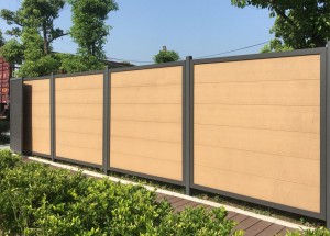 Traditioneller WPC-Zaunpaneel, hohl, 9 quadratische Löcher, 293 x 20 mm, modernes Gebäude, hohe Qualität, für den Garten im Freien