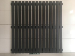 Traditioneller Zaun aus Alu-Lamellen hohl 143×13, massiv 67×15 96×11 112×9,5 für die Außendekoration
