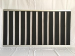 Traditioneller Zaun aus Alu-Lamellen hohl 143×13, massiv 67×15 96×11 112×9,5 für die Außendekoration