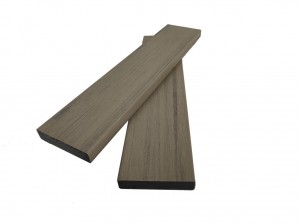 Traditioneller Zaun aus Alu-Lamellen hohl 143×13, massiv 67×15 96×11 112×9,5 für die Außendekoration