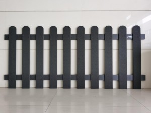 Traditioneller Zaun aus Alu-Lamellen hohl 143×13, massiv 67×15 96×11 112×9,5 für die Außendekoration